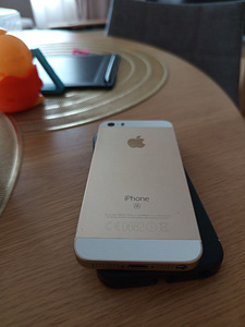 Apple iPhone SE 16GB Gold (MLXM2EL/A) (2 фото из 2)