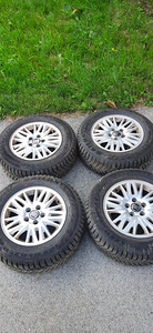 Продаю зимнюю шипованную резину с дисками – 205/65 R15 (1 фото из 3)