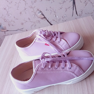 Обувь Tijuana Sneakers - Purple | Levi's®, оригинал (1 фото из 9)