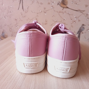Обувь Tijuana Sneakers - Purple | Levi's®, оригинал (2 фото из 9)