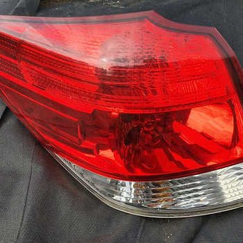Subaru Outback BR (2009-2014) tagatuled