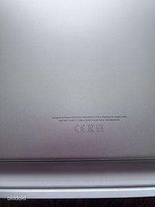 НОВЫЙ MacBook Air 15,3 Starlight (4 фото из 5)