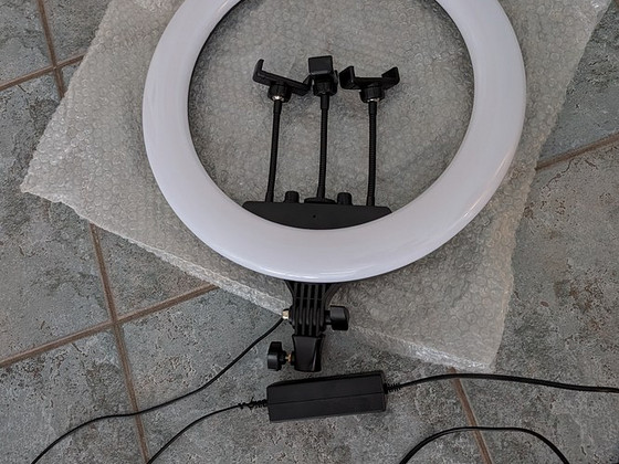 LED RING LIGHT 46 CM, 18”