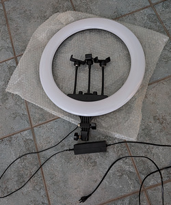 LED RING LIGHT 46 CM, 18” (1 фото из 5)