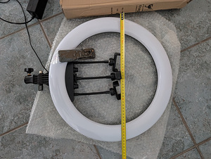 LED RING LIGHT 46 CM, 18” (3 фото из 5)