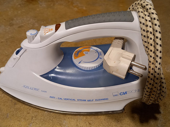 Утюг Clatronic Aqualine 1600
