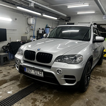 BMW X5 XDRIVE 40D (2011)