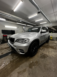 BMW X5 XDRIVE 40D (2011) (3 foto / 11)