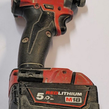 Akutrell Milwaukee M18 ilma mudel + Aku 5,0h