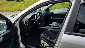 Mercedes benz ml 320 (5 foto / 14)