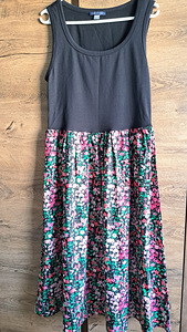 Tommy hilfiger kleit M (1 foto / 3)