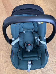 Maxi cosi CarbioFix+ i Size (1 фото из 2)