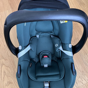 Maxi cosi CarbioFix+ i Size