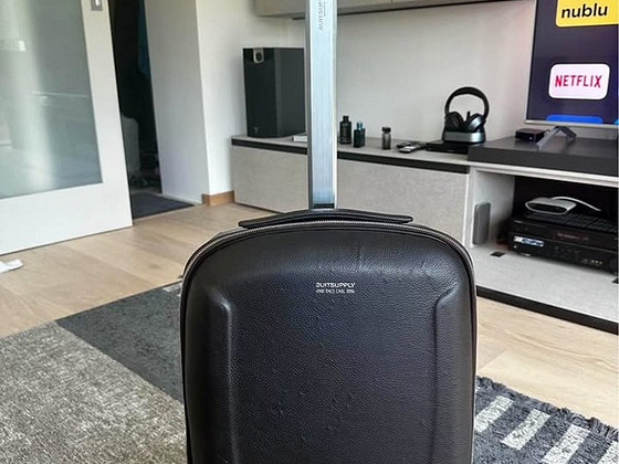 Suitsupply Race Case чемодан и самокат в одном!