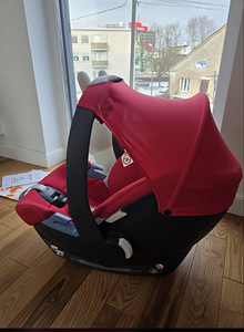Vähekasutatud CBX by Cybex turvahäll, koos isofix-alusega (2 foto / 2)