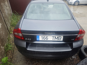 VOLVO S80 varuosadeks (1 foto / 5)