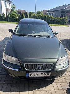 Volvo v70 2.4 120кВт (1 фото из 7)