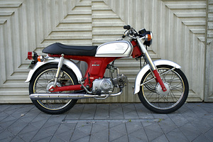 Honda Benly 50S 4-takti 50cc (1 foto / 10)