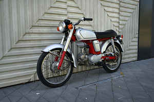 Honda Benly 50S 4-takti 50cc (4 foto / 10)