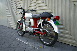 Honda Benly 50S 4-takti 50cc (6 foto / 10)