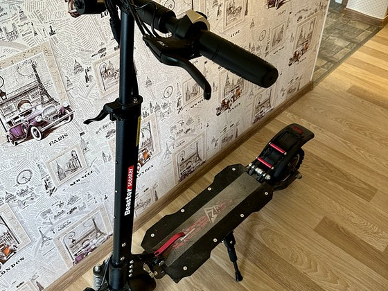 Электрический самокат Beaster Scooter BS11, черный