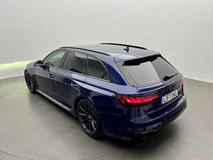 Audi RS4 Avant (рестайлинг 2020) (6 фото из 15)