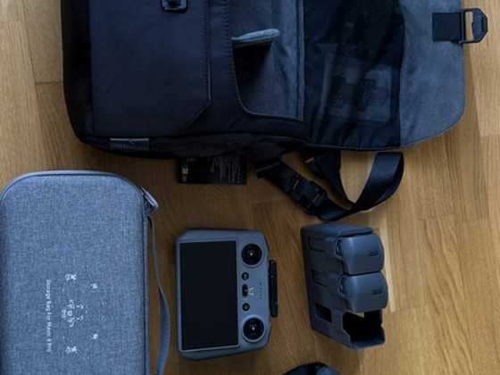 DJI Mavic 4 pro fly more combo RC2