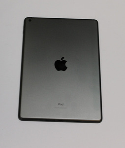 Планшет Apple IPad (8 gen) 32GB + чехол (3 фото из 7)