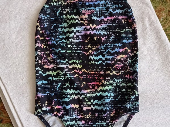 Новый купальник Speedo для 13-14 лет