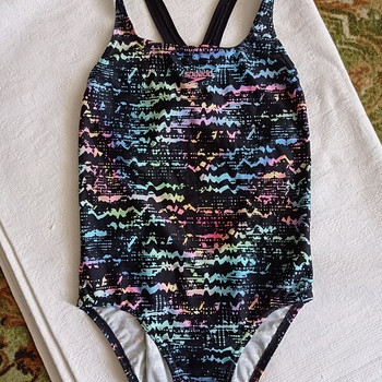 Новый купальник Speedo для 13-14 лет
