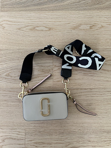 Marc Jacobs Snapshot bag 100% originaal (1 foto / 7)