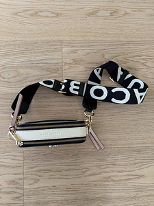 Marc Jacobs Snapshot bag 100% originaal (3 foto / 7)