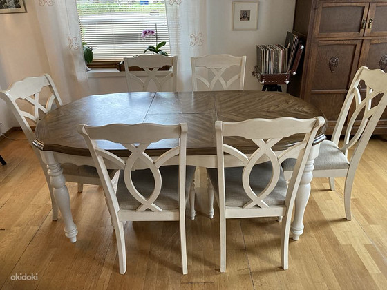 Söögilaud ja 6 tooli