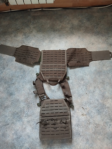 Invader Gear plate carrier "Reaper" (1 foto / 1)