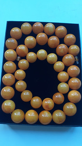 AMBER (1 фото из 8)
