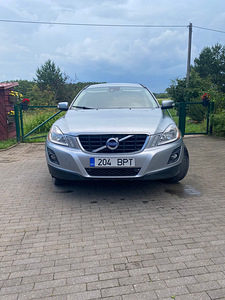 Volvo XC60, 2009 г (5 фото из 11)