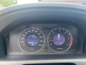 Volvo XC60, 2009 г (8 фото из 11)