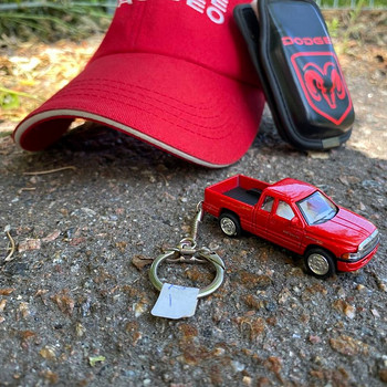 Stiilne komplekt Dodge’i fännile