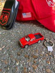 Stiilne komplekt Dodge’i fännile (2 foto / 9)