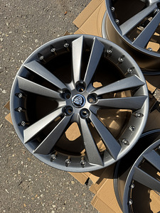 20" Jaguar originaalveljed 5x108 + andurid (2 foto / 8)