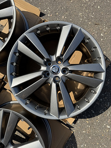 20" Jaguar originaalveljed 5x108 + andurid (3 foto / 8)