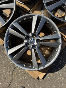 20" Jaguar originaalveljed 5x108 + andurid (4 foto / 8)