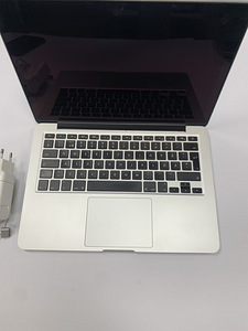 Sülearvuti Apple Mackbook Pro 13 2015 + laadija (4 foto / 9)