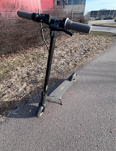 Электросамокат Segway Ninebot G30 pro (32 км/ч) (4 фото из 5)