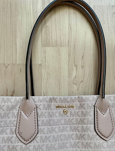 Kott Michael Kors (2 foto / 7)