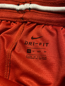 Шорты Nike (4 фото из 5)