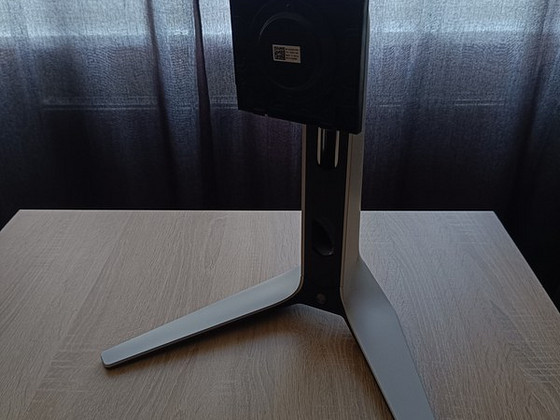 Monitori Jalg / Kinnitus / Alus