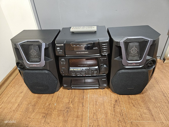 Panasonic SA CH74 ja SB-AK40 HiFi keskus
