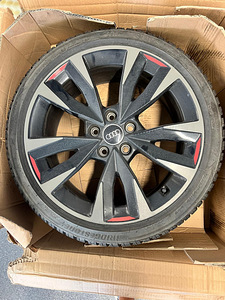 Audi A3 S3 A3 8Y диски+шины R18 (2 фото из 9)