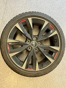 Audi A3 S3 A3 8Y диски+шины R18 (4 фото из 9)